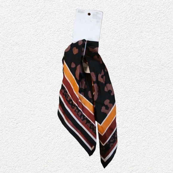 Jessica Simpson Headscarf Neck Scarf - Picture 3 of 9